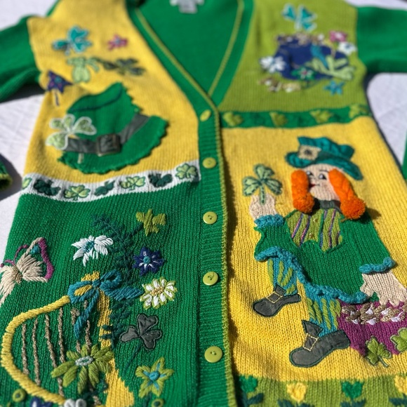 VTG St Patrick's Day Leprechaun Cardigan Sweater - Picture 3 of 5